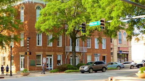Milledgeville ga - Discover the top 10 things to do in Milledgeville, GA, a historic and charming small town in the middle of Georgia. Learn about its rich history, scenic lake, local shops, arboretum, …